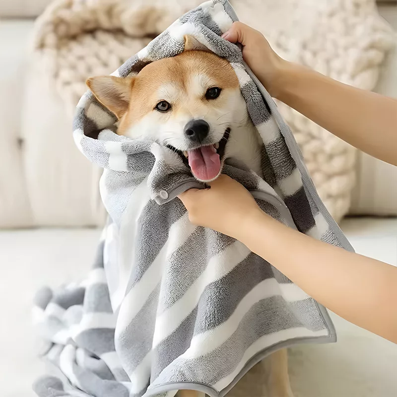 Hundebademantel, Hundebadetuch, Hundebademantel aus Handtuchstoff, supersaugfähiges Hundehandtuch