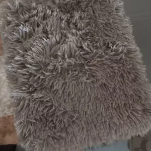 Erhaltenes Superweiches Plüsch-Hundebett von Kunde A****i.