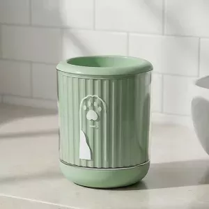 paw cleaner cup, paw washing cup, dog paw washing cup, dog paw cleaner, dog paw washer, dog foot washer, dog feet cleaner, dog paw cleaner, dog paw cleaning cup